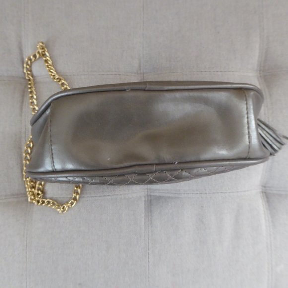 Andes Vintage Zippered Chain Crossbody Bag Tassel - Picture 7 of 10